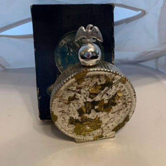 Avon Liberty Dollar Oland Aftershave Peeling Mostly Full In Box - Picture 1 of 9